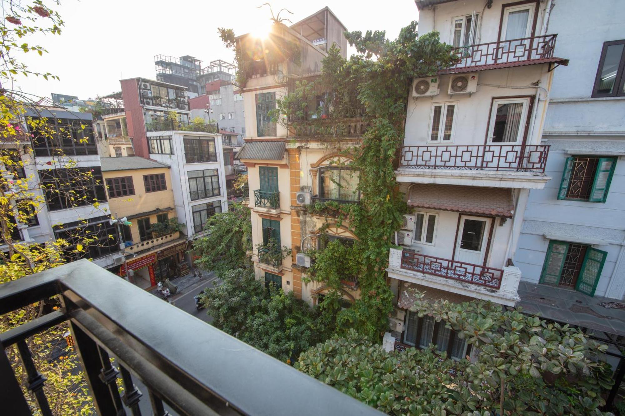 Madelise Adora Hotel & Travel Hanoi Bagian luar foto